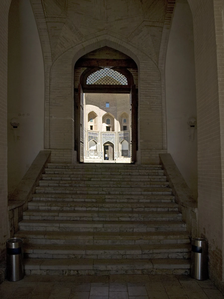 Entrance to Kalyan Mosque