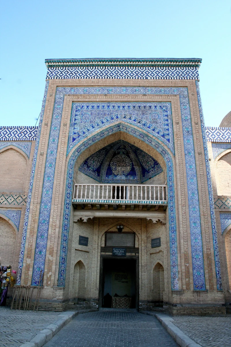 Pahlavan Mahmud Mausoleum